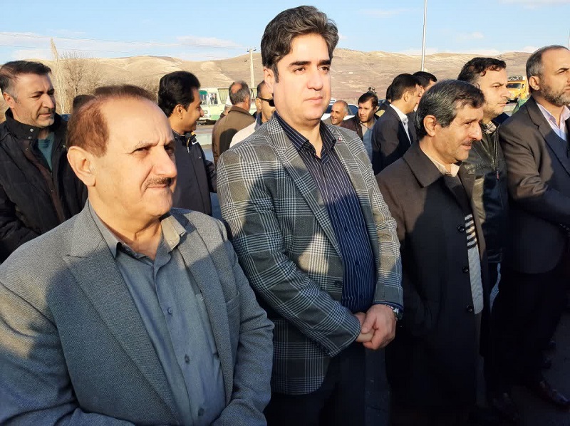 هواشناسی استان کردستان همگام با مسئولین و مردم استان به پیشواز شهدای گمنام  رفتند